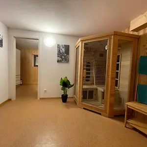 Großzügiges Domizil, 90qm, Mit Terrasse, Garten Und Garage Marquartstein